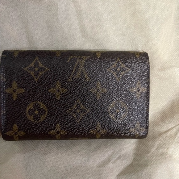 Louis Vuitton Dark Brown Monogram Wallet - Picture 3 of 8